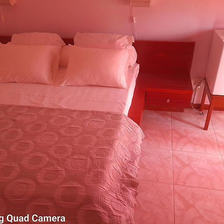 Yria Residencial Bed and Breakfast Porto Novo Kamer foto