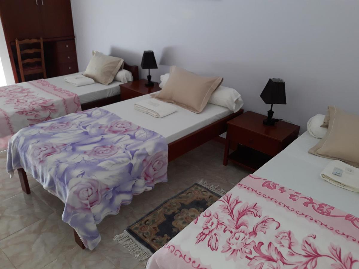 Yria Residencial Bed and Breakfast Porto Novo Buitenkant foto