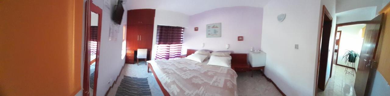 Yria Residencial Bed and Breakfast Porto Novo Buitenkant foto