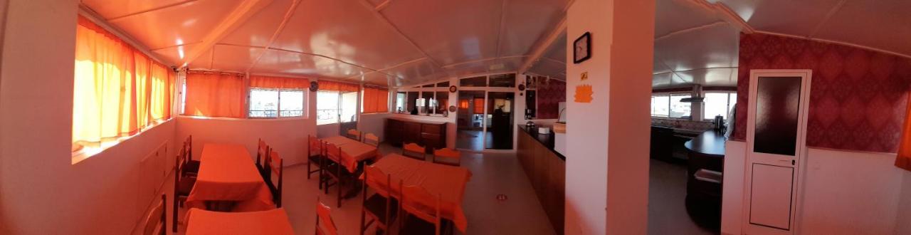 Yria Residencial Bed and Breakfast Porto Novo Buitenkant foto
