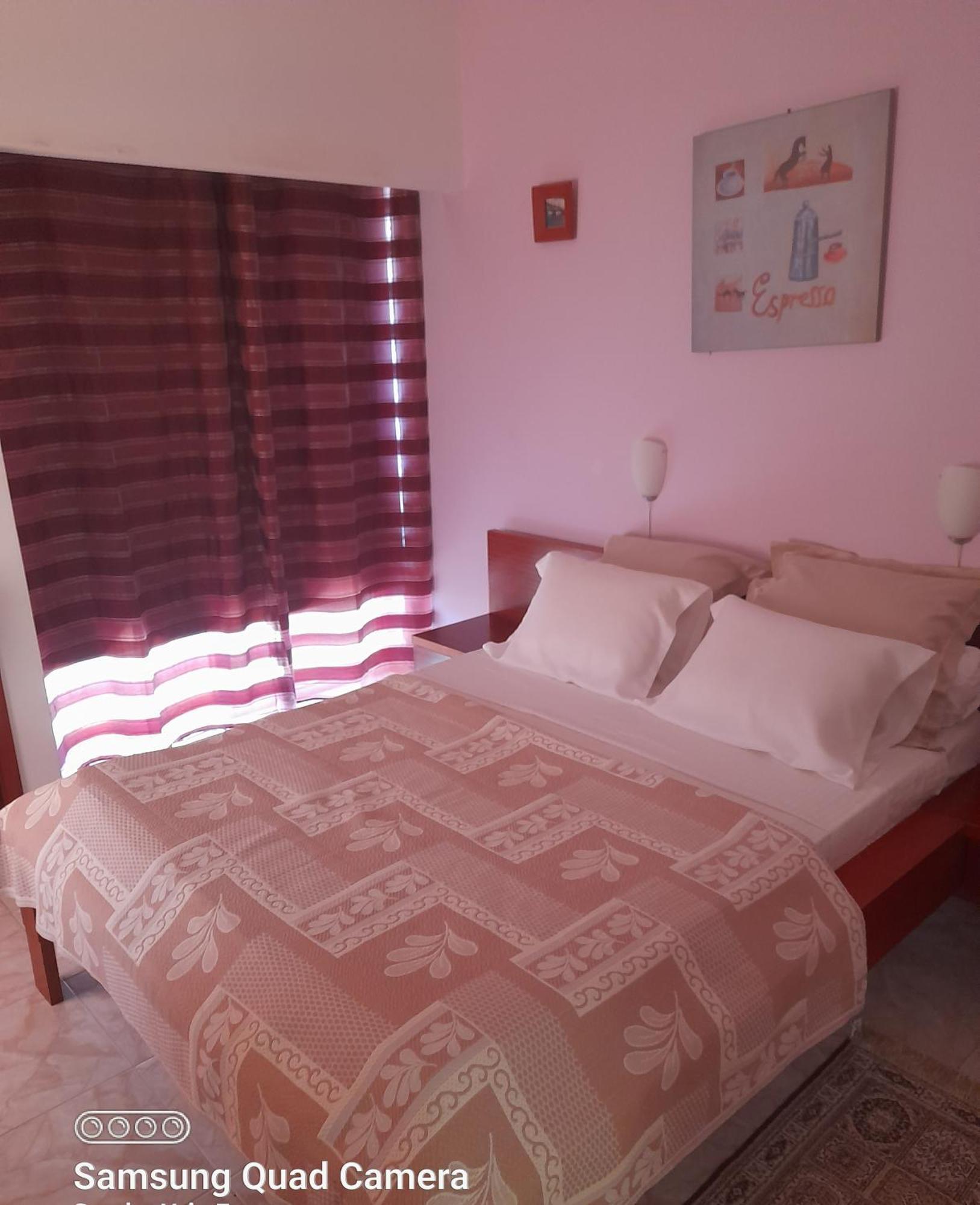 Yria Residencial Bed and Breakfast Porto Novo Kamer foto