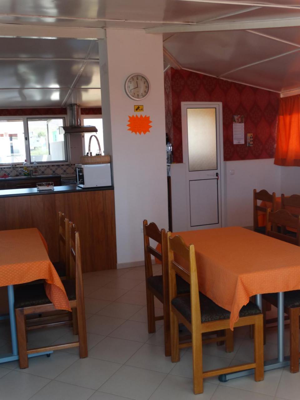 Yria Residencial Bed and Breakfast Porto Novo Buitenkant foto