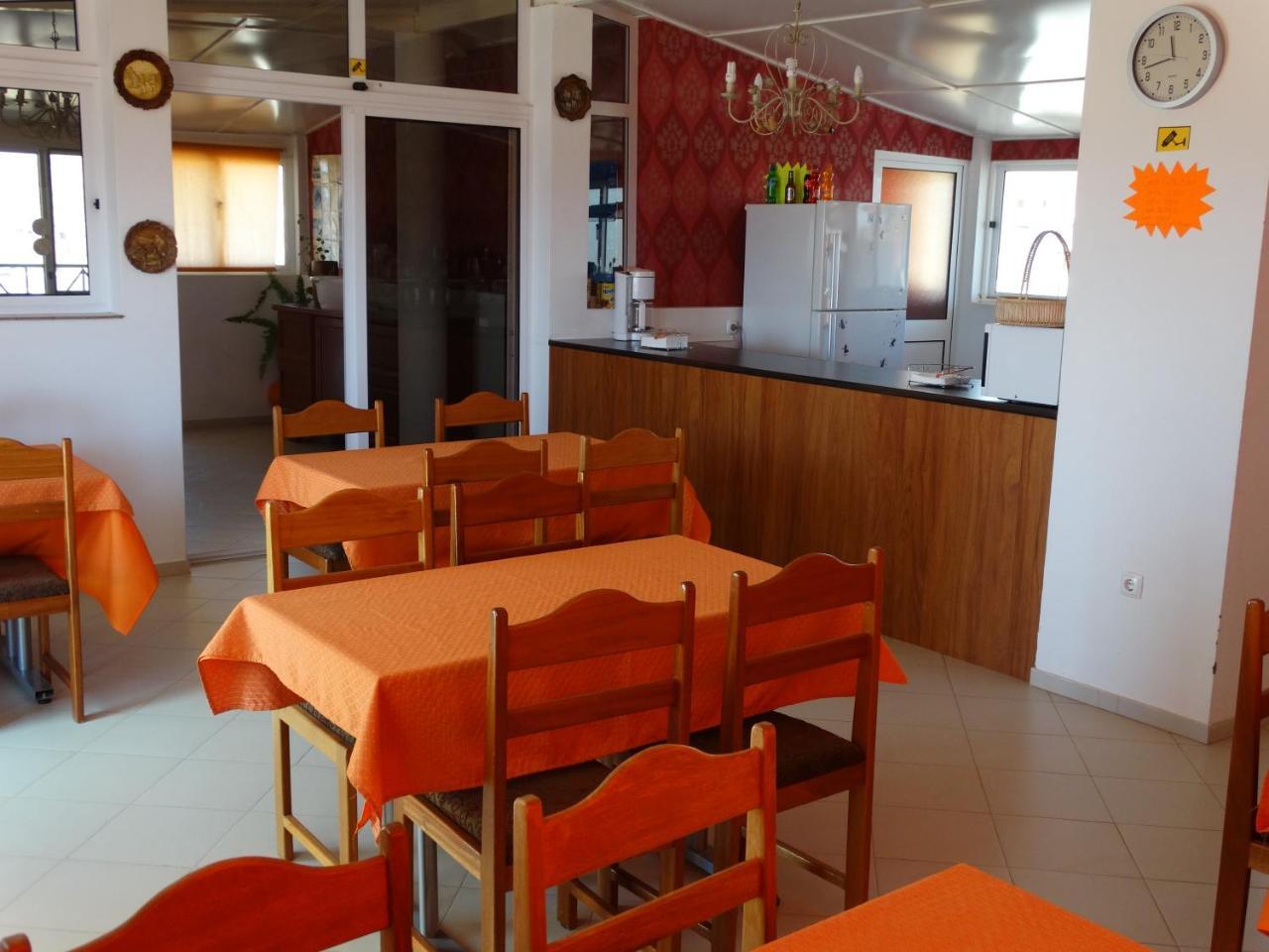Yria Residencial Bed and Breakfast Porto Novo Buitenkant foto